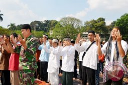Warga Kota Sukabumi Gelar Salat Minta Hujan