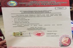 PDIP Surabaya Penuhi Semua Berkas Pendaftaran Cawali-Cawawali