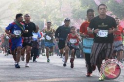 Presiden Jokowi Gunakan Sarung Hadiri Muktamar NU