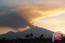 Status Gunung Raung Turun Jadi Waspada