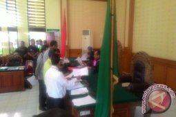 Hakim Periksa Alat Bukti Pemohon Praperadilan