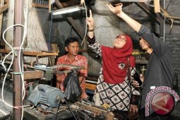 Dekranasda Kenalkan Kerajinan Jabar ke Istri-Istri Diplomat