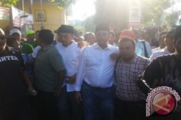 Pasangan Abror-Haries Daftar ke KPU Surabaya