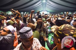 "Muktamar Ahwa", Jalan Tengah dan Suksesi NU