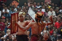 Pertandingan Presean \"Pepadu\"