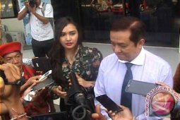 Empat Jam Di Periksa Dari Pertemuan Hingga Penipuan