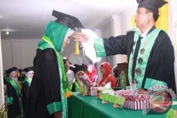 Sekda : Sarjana  Harus Lebih Kreatif