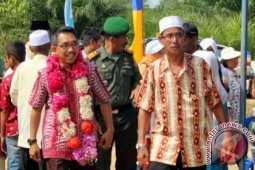 Pemkab Kutai Timur Penuhi Listrik Warga Pesisir
