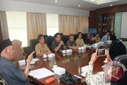 Gubernur Minta Peringatan HUT RI Digelar Meriah