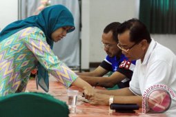 Pasangan Rasiyo-Dhimam Jalani Tes Kesehatan