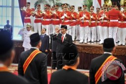 Presiden Anugerahkan Tanda Kehormatan RI Peringati Kemerdekaan