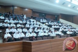 100 Orang Teladan Jabar Hadiri Rapat Paripurna