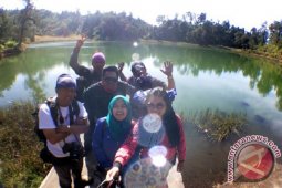 Mendaki Semeru: Antara Nostalgia dan Ekspedisi "Selfie"