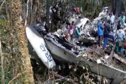 Sisa-sisa korban Trigana dibawa ke Jayapura