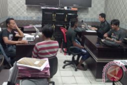Polisi Ringkus Lima Pelaku Pencurian Brankas