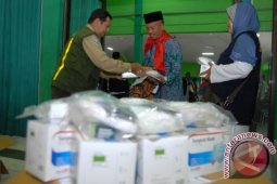 Satu Keluarga Calhaj Surabaya Datangi PPIH