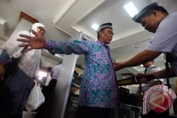 Kloter Pertama Embarkasi Surabaya
