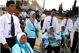 Gubernur Minta Calhaj Doakan Jatim Makmur Berakhlak