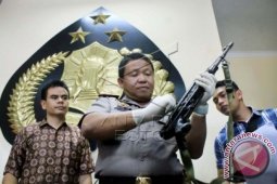 Senjata Api AK-56 Kelompok Din Minimi