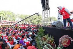 Ribuan Petugas Lapangan Semarakkan Pesta Cak Koen Surabaya
