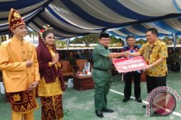 SERAHKAN BANTUAN BUKU