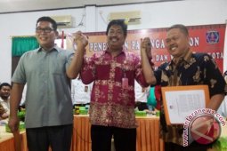 KPU Bontang Tetapkan Dua Pasangan Cawali-Cawawali