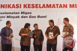 Kementerian ESDM Luncurkan Buku Peta Jalan Migas Nasional