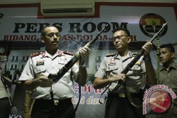 Polda Aceh Amankan Dua Senjata AK-56