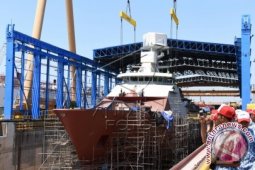 Melihat Dari Dekat Proses Pembuatan Kapal Perang