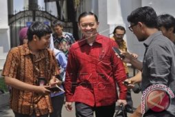 JB Sumarlin: Keadaan Ekonomi Indonesia Akan Membaik