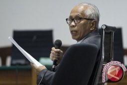 Kaligis didakwa berikan 27.000 dolar lebih ke hakim-panitera