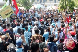 Aksi buruh Kalsel ajukan empat tuntutan