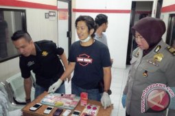 Polrestabes Surabaya Periksa Artis "AS" Terlibat Prostitusi