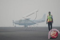 Bandara Pekanbaru Lumpuh Akibat Kabut Asap Tebal