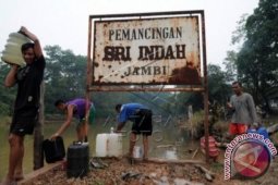 Warga Batanghari kesulitan air bersih