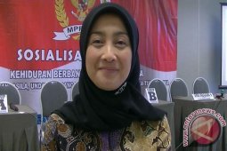 Desy Ratnasari: PAN Akan Tetap Kritis