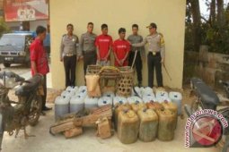 Polisi Sarolangun tangkap penimbun solar
