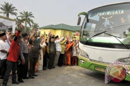 Plh Bupati Sergai Lepas Keberangkatan Calon Haji