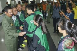 Umum - Plt Gubernur Sumut Motivasi Atlet Pelajar