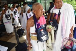 Jamaah Calon Haji Awali Miqat