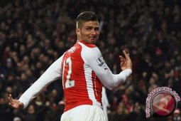 Giroud Sempurnakan Kemenangan 2-0 Arsenal Atas Stoke