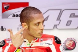 Rossi Dihukum Penalti Karena Hambat Lorenzo