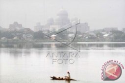 Warga Aceh Barat Doakan Kabut Asap Segera Teratasi