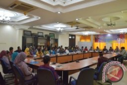Disparekominfo  Lakukan Pertemuan  Dengan Awari