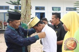Bupati Madina Buka "Opak Staim"