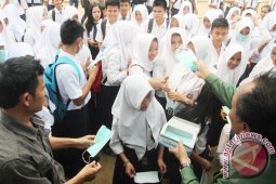 Wajar 12 Tahun Cegah Pernikahan Dini