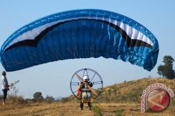 Potensi Wisata Paramotor