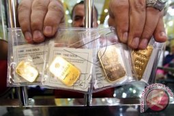 Emas Naik Tajam Setelah Inflasi AS Lemah