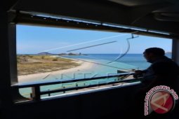 Wisata Pantai Sumbawa Barat