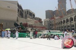 "Crane" roboh, kulminasi ujian di jantung Mekkah